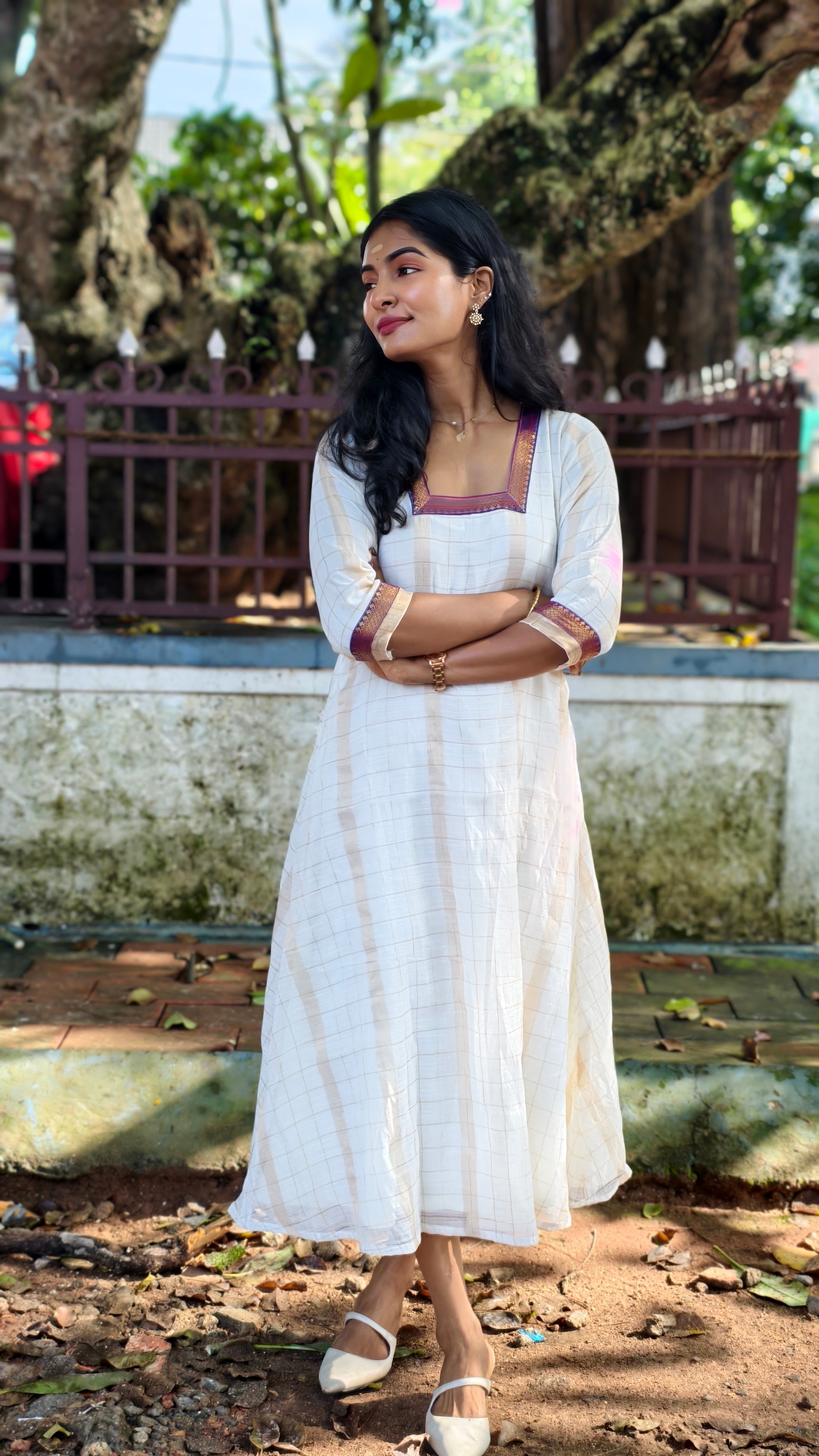 Aavani (Purple)