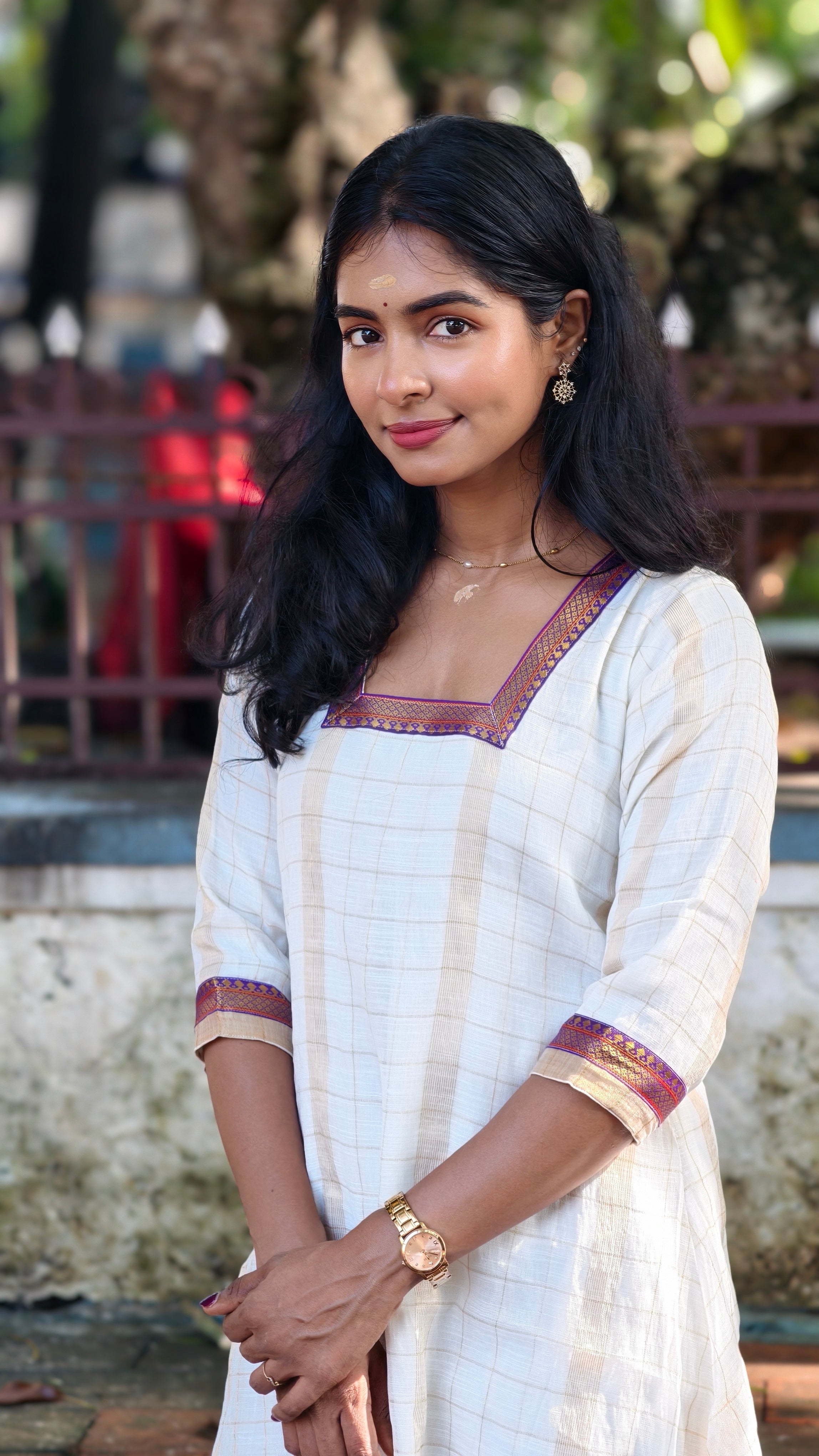 Aavani (Purple)