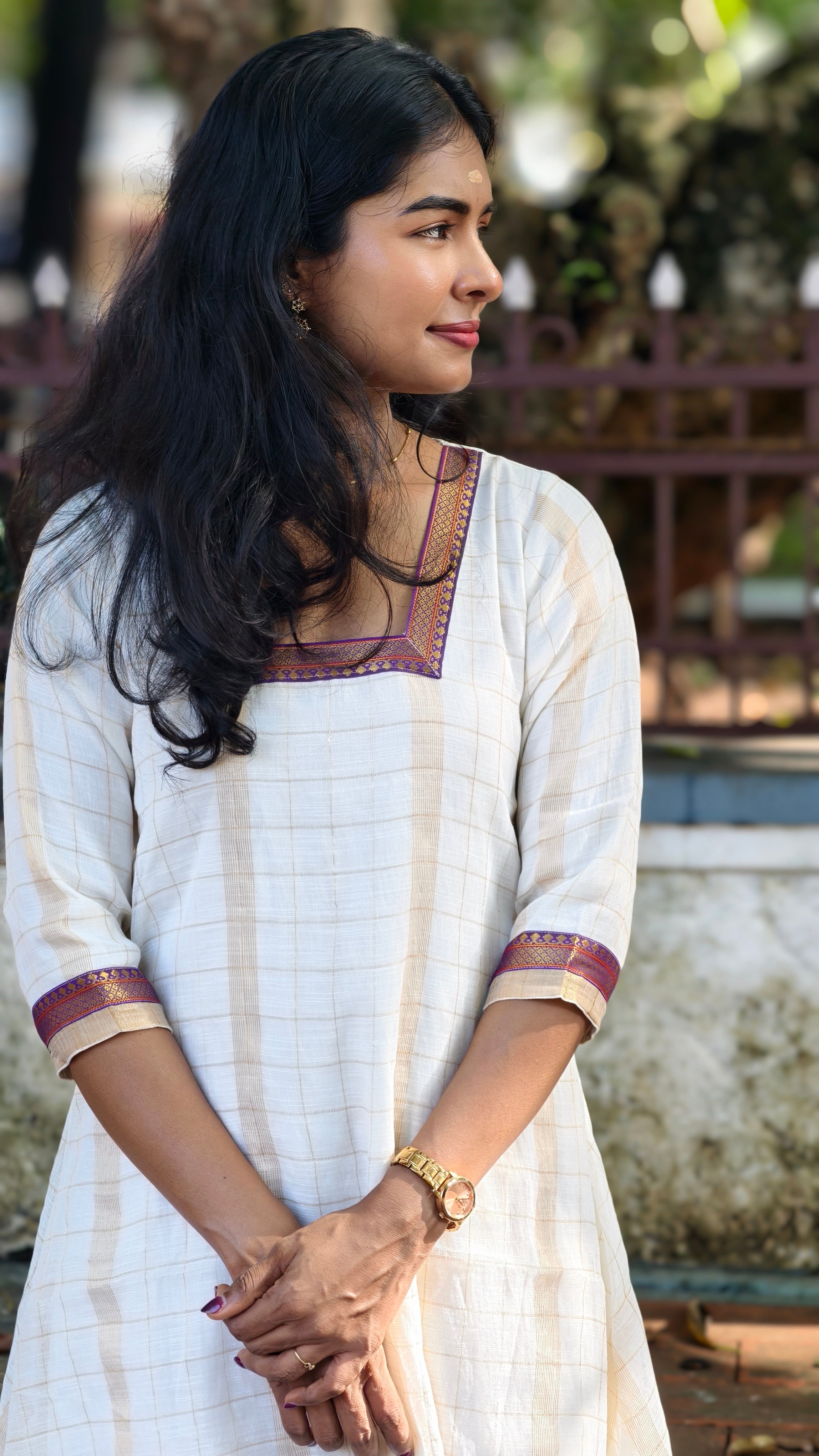 Aavani (Purple)