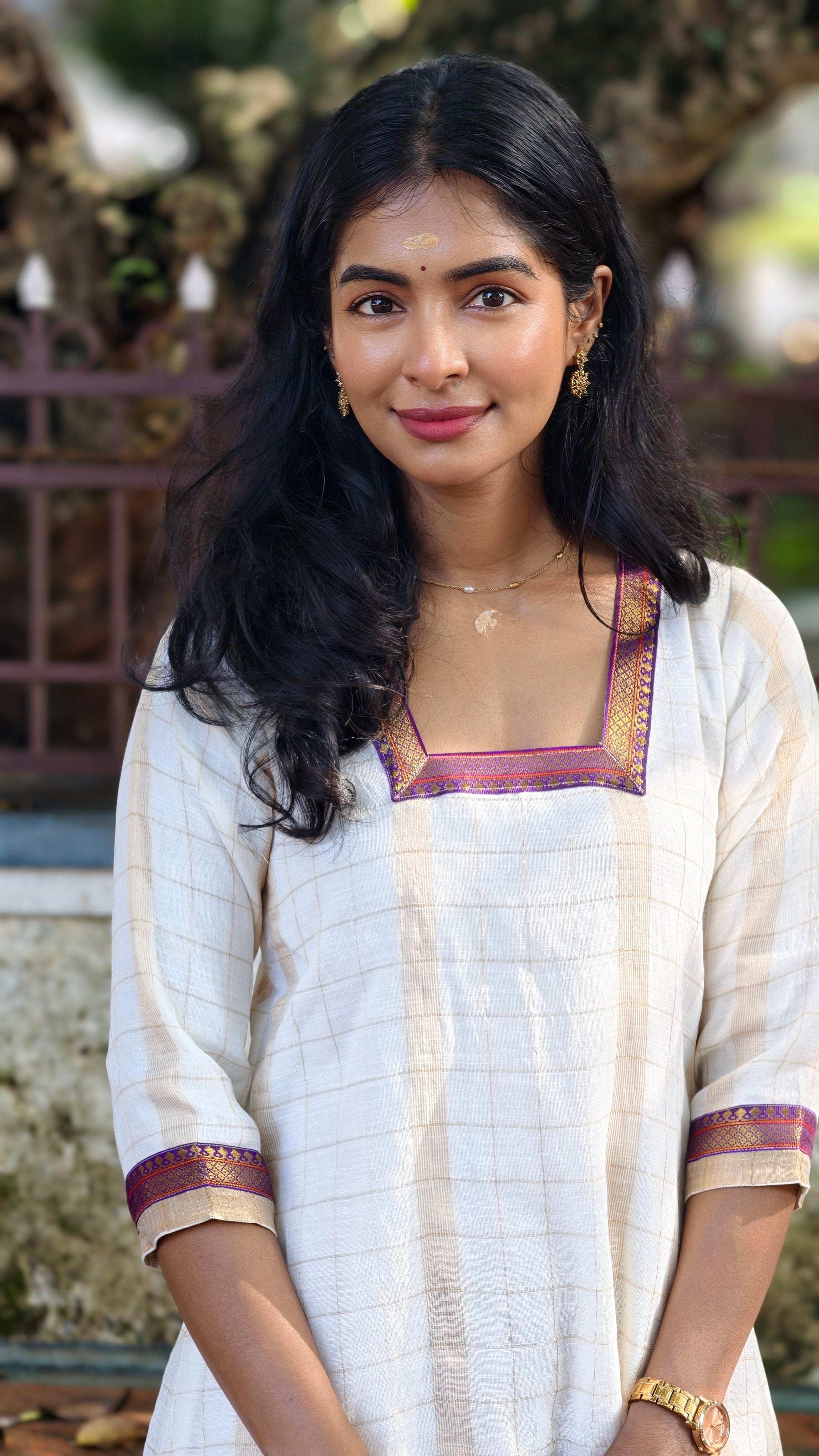 Aavani (Purple)
