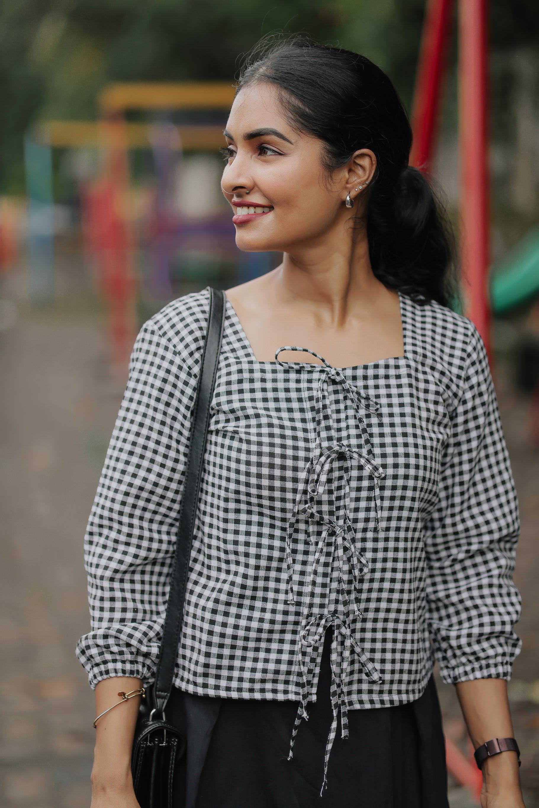 Check & Bow Top