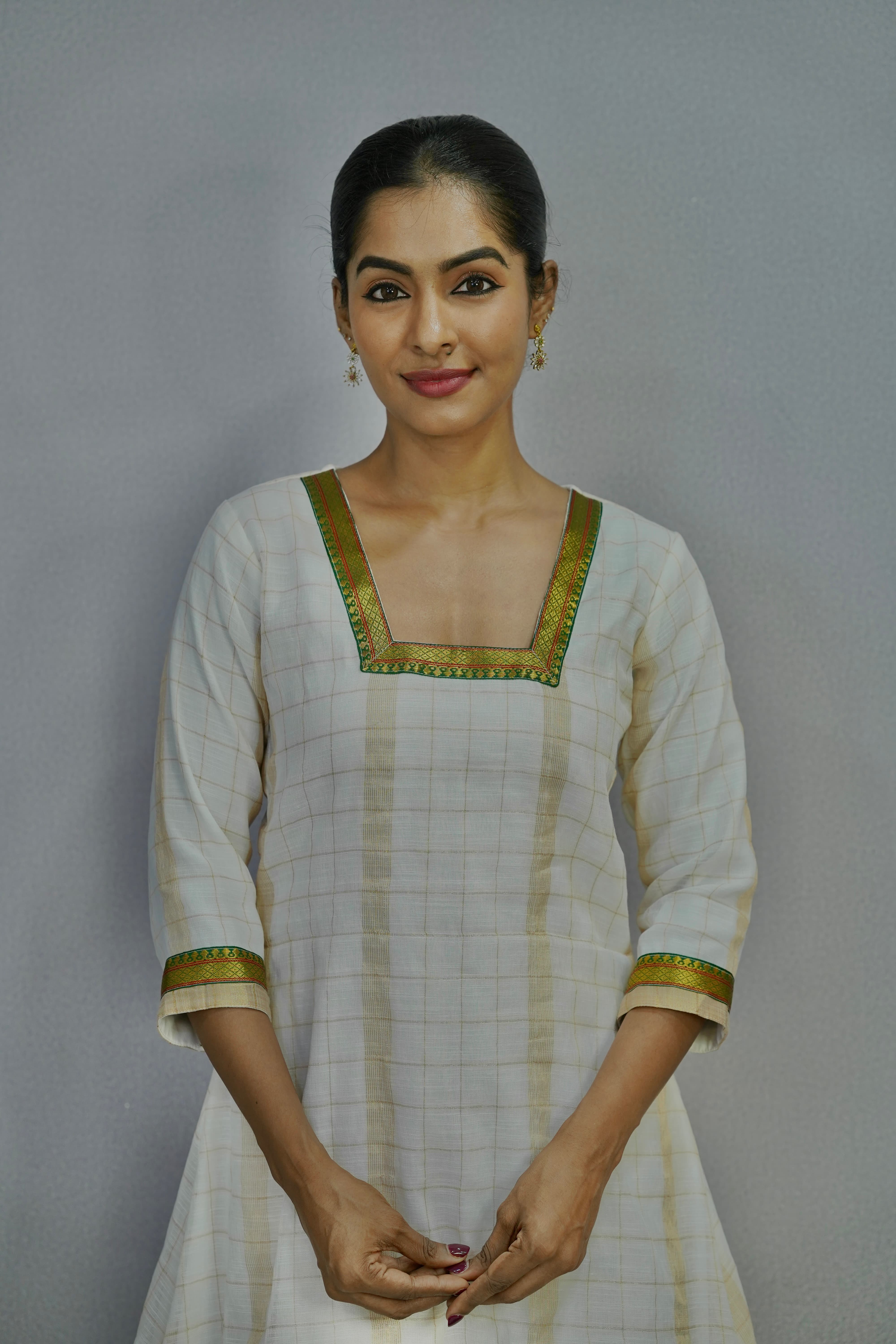 Aavani (Green)